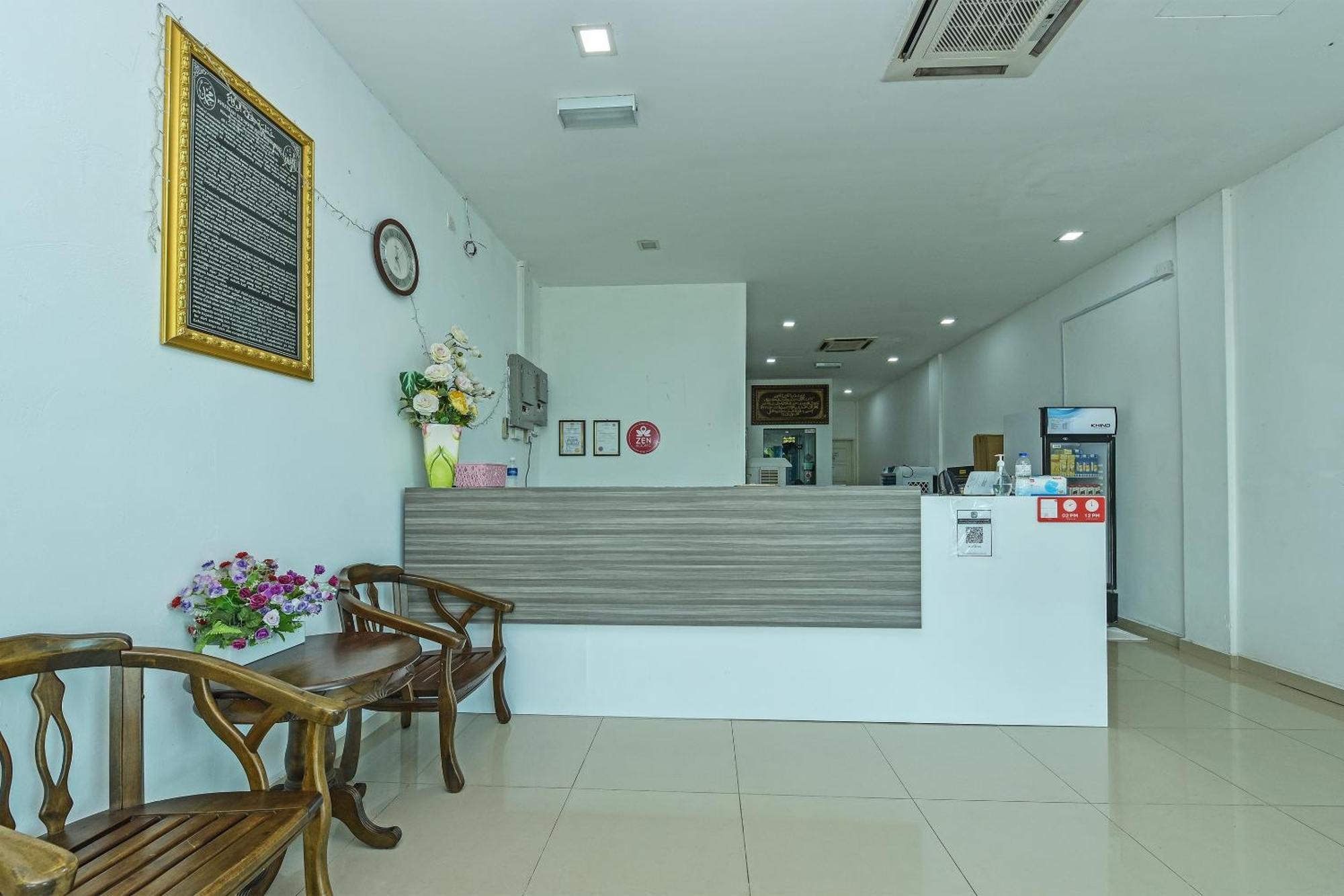 Oyo 275 세니움 인 호텔 판타이체낭 외부 사진